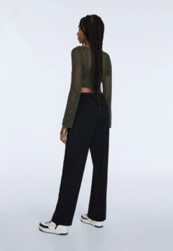 Stradivarius MIT MITTELNAHT - Stoffhose - Black -Stradivarius Deutschland Verkaufs-Shop d8e9e7ba5d08427392d635f1e147d945