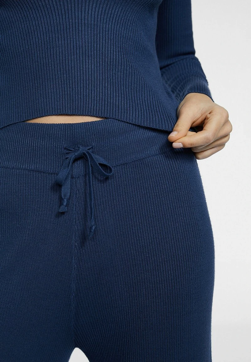 Stradivarius Jogginghose - Royal Blue 4 Stradivarius Jogginghose - Royal Blue – Bild 4