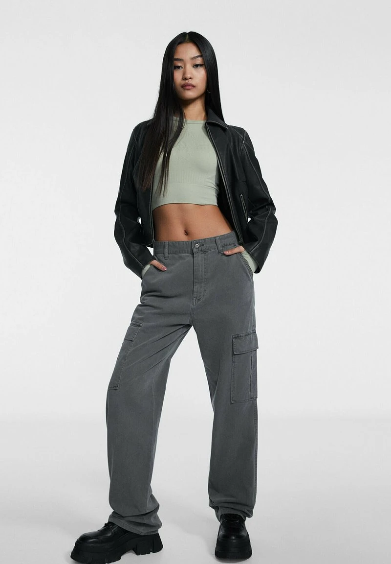 Stradivarius SEAMLESS TEXTURED WITH RAGLAN SLEEVES - Langarmshirt - Khaki 2 Stradivarius SEAMLESS TEXTURED WITH RAGLAN SLEEVES - Langarmshirt - Khaki – Bild 2