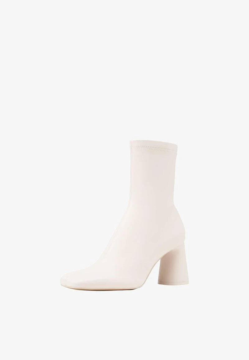 Stradivarius Stiefelette - Off White 2 Stradivarius Stiefelette - Off White – Bild 2