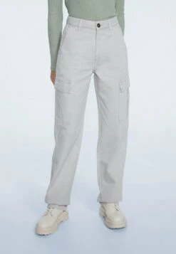 Stradivarius STRAIGHT-FIT - Cargohose - Grey