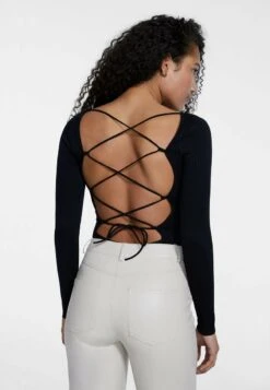 Stradivarius STRAPPY WITH OPEN BACK - Langarmshirt - Black 8 Stradivarius STRAPPY WITH OPEN BACK - Langarmshirt - Black -Stradivarius Deutschland Verkaufs-Shop e17754a2203b40cea2778e728226d50b