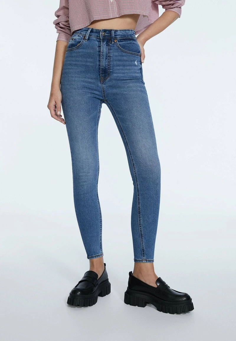 Stradivarius SUPER HIGH IM VINTAGELOOK - Jeans Slim Fit - Destroyed Denim 1 Stradivarius SUPER HIGH IM VINTAGELOOK - Jeans Slim Fit - Destroyed Denim