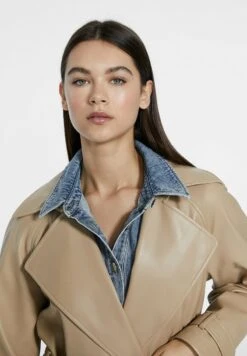Stradivarius LONG - Trenchcoat - Beige 9 Stradivarius LONG - Trenchcoat - Beige -Stradivarius Deutschland Verkaufs-Shop e4e73cc4a6664fe1a255e67c4a458eb4