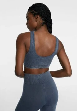 Stradivarius SEAMLESS FADED-EFFECT - Bustier - Grey 8 Stradivarius SEAMLESS FADED-EFFECT - Bustier - Grey -Stradivarius Deutschland Verkaufs-Shop e6fef355eabd4a5d839a07ce135596d1