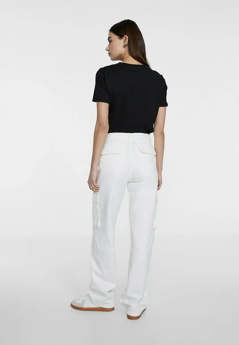 Stradivarius Cargohose - Off White 3 Stradivarius Cargohose - Off White – Bild 3