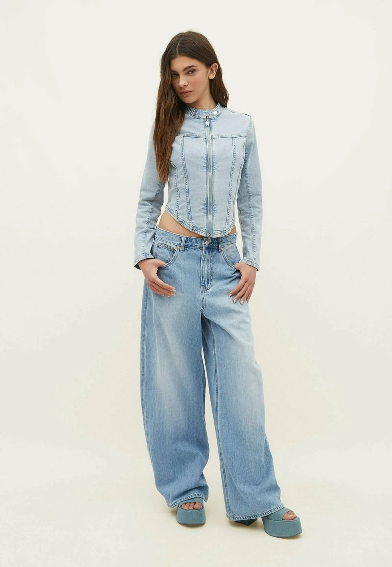 Stradivarius RACING - Jeansjacke - Light Blue 2 Stradivarius RACING - Jeansjacke - Light Blue – Bild 2