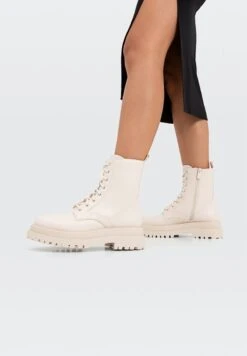 Stradivarius Plateaustiefelette - Off White -Stradivarius Deutschland Verkaufs-Shop e9305a8e90554963874bb07e831209b6