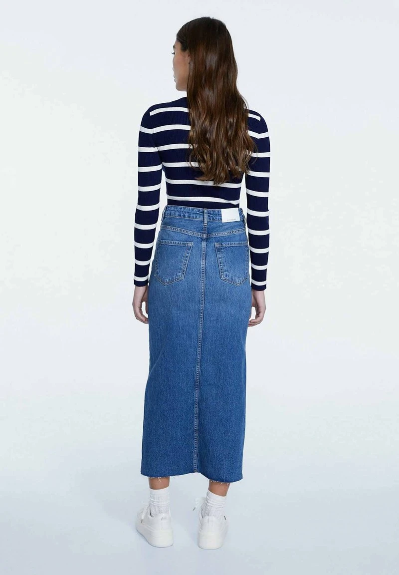 Stradivarius LANGER IM COMFORT-FIT - Jeansrock - Mottled Royal Blue 3 Stradivarius LANGER IM COMFORT-FIT - Jeansrock - Mottled Royal Blue – Bild 3