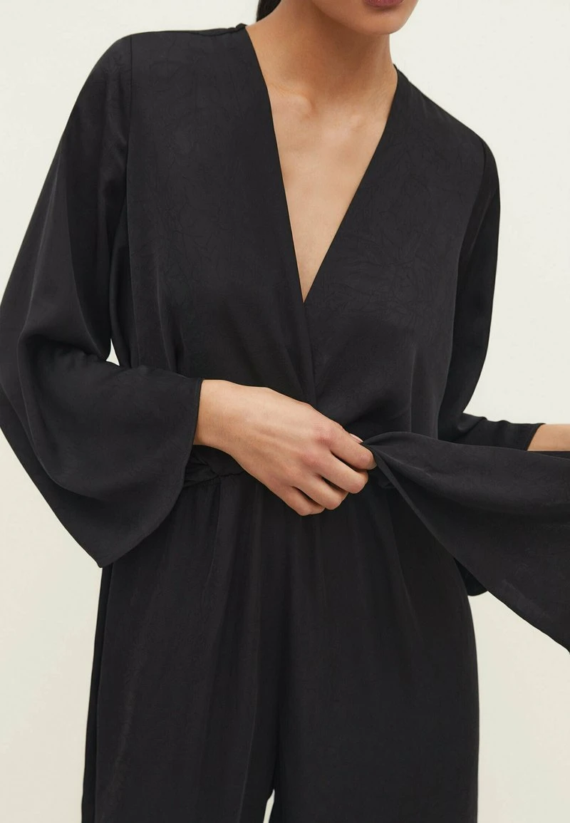 Stradivarius TEXTURED - Jumpsuit - Black 3 Stradivarius TEXTURED - Jumpsuit - Black – Bild 3