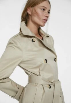 Stradivarius LONG REINFORCED - Trenchcoat - Beige -Stradivarius Deutschland Verkaufs-Shop f21e64f712c24a6ab7add4f6832f469b