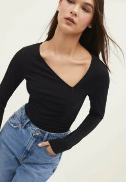 Stradivarius Body - Black -Stradivarius Deutschland Verkaufs-Shop f24501a61fe747d9bd9a03e6e7efe028