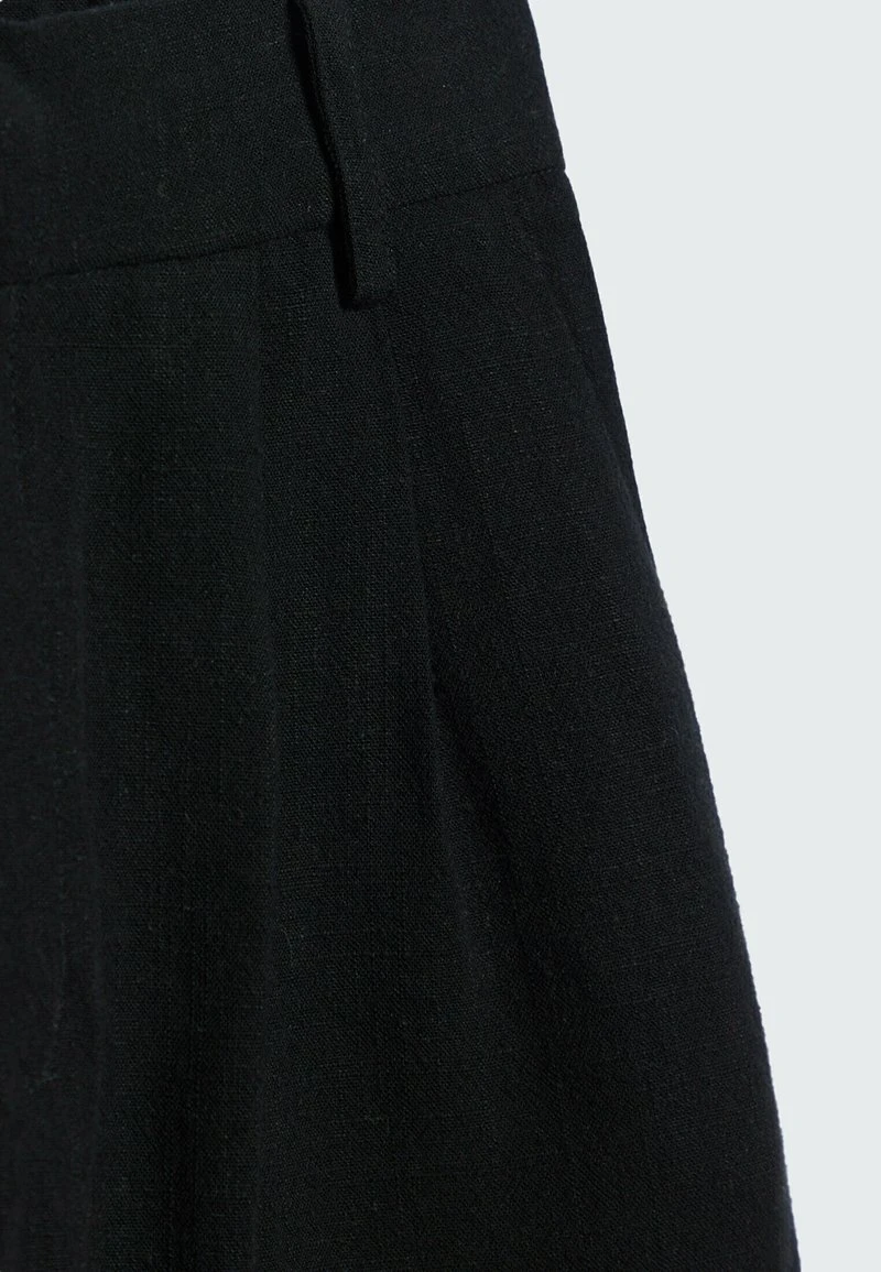 Stradivarius Shorts - Black 6 Stradivarius Shorts - Black – Bild 6