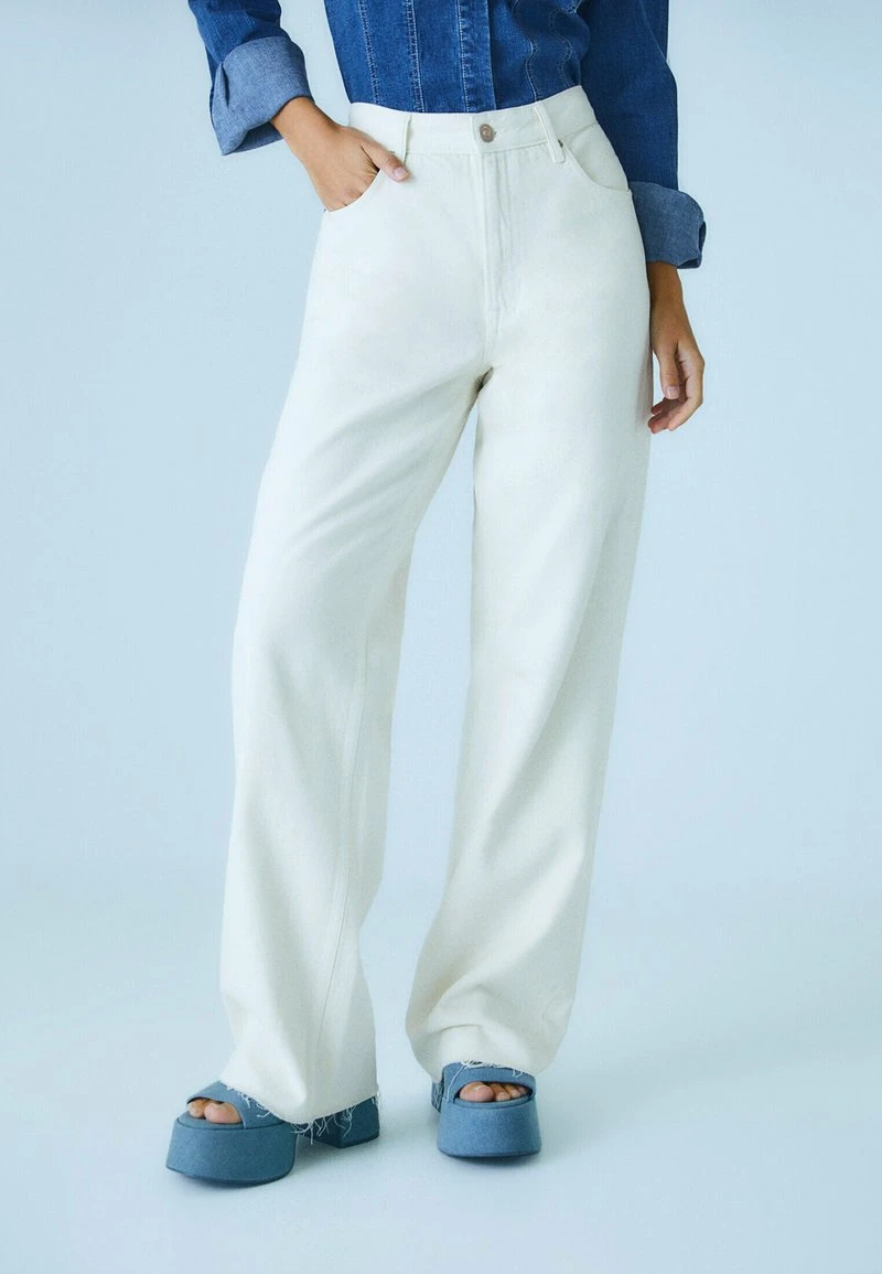 Stradivarius Jeans Straight Leg - Off White 2 Stradivarius Jeans Straight Leg - Off White – Bild 2