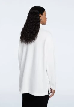 Stradivarius AUFGERAUTES - Strickpullover - Offwhite 8 Stradivarius AUFGERAUTES - Strickpullover - Offwhite -Stradivarius Deutschland Verkaufs-Shop f494e78329ed4180bfe766413f2de96f