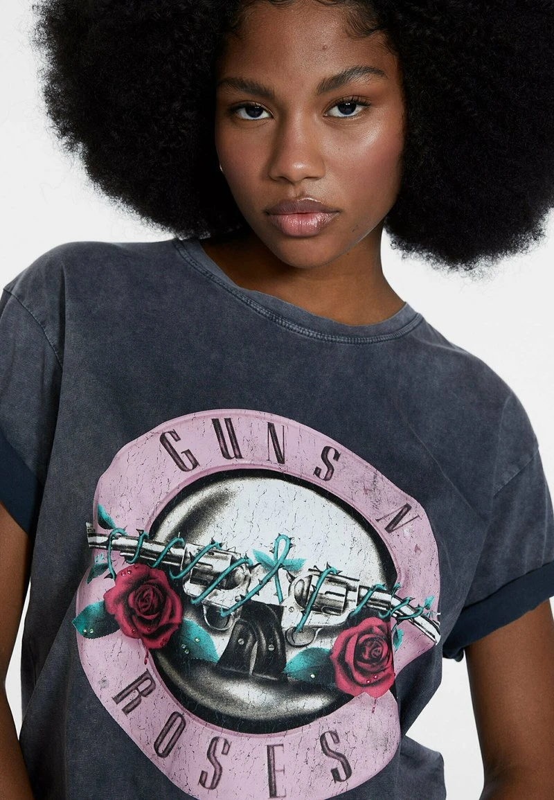 Stradivarius OFFICIAL GUNS N ROSES - T-Shirt Print - Dark Grey 4 Stradivarius OFFICIAL GUNS N ROSES - T-Shirt Print - Dark Grey – Bild 4