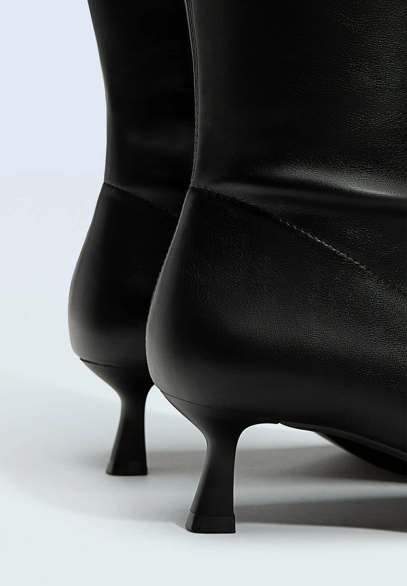 Stradivarius MIT STILETTOABSATZ UND HOHEM SCHAFT - Stiefel - Black 5 Stradivarius MIT STILETTOABSATZ UND HOHEM SCHAFT - Stiefel - Black – Bild 5