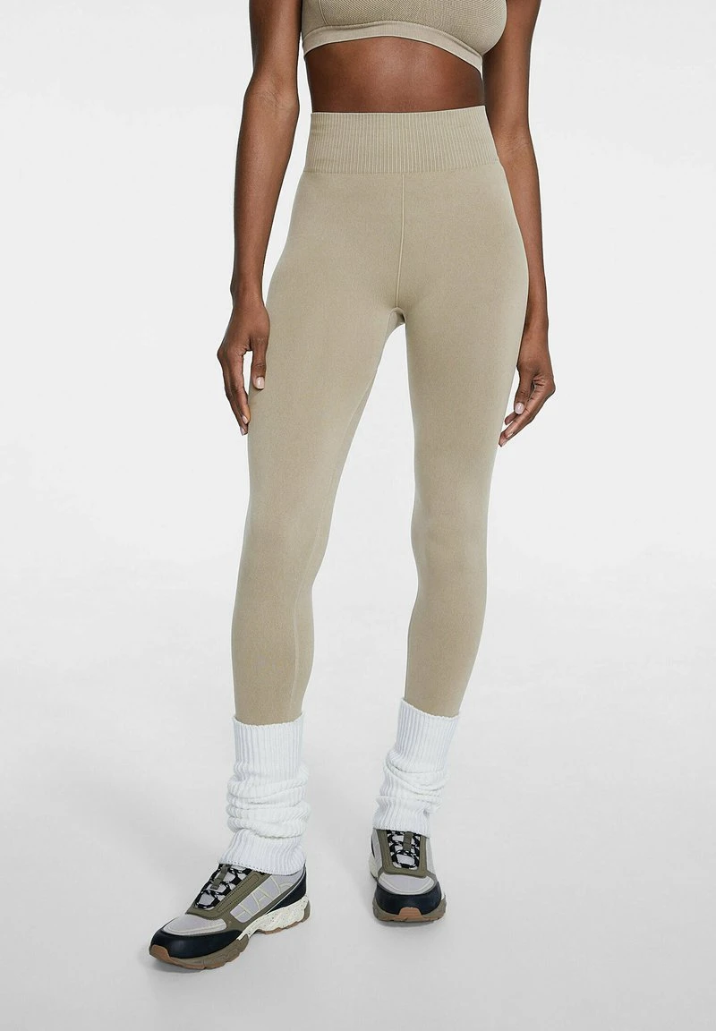 Stradivarius WASHED-EFFECT - Leggings - Hosen - Light Brown 1 Stradivarius WASHED-EFFECT - Leggings - Hosen - Light Brown