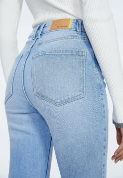 Stradivarius MOM - Jeans Slim Fit - Blue 9 Stradivarius MOM - Jeans Slim Fit - Blue -Stradivarius Deutschland Verkaufs-Shop f64d870cad1b4a1796ca003a2caf7bfd