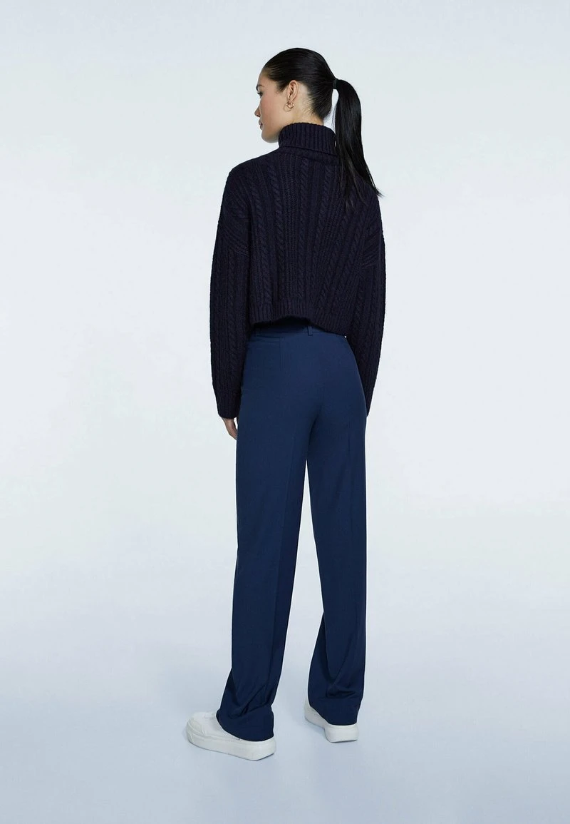 Stradivarius MIT MITTELNAHT - Stoffhose - Dark Blue 3 Stradivarius MIT MITTELNAHT - Stoffhose - Dark Blue – Bild 3