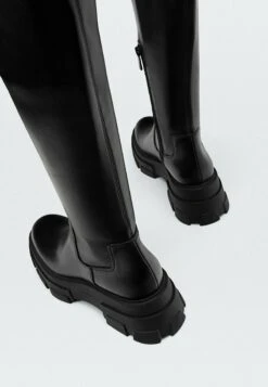 Stradivarius MIT PROFILSOHLE - Overknees - Black 11 Stradivarius MIT PROFILSOHLE - Overknees - Black -Stradivarius Deutschland Verkaufs-Shop f84e3f23632c4985a49848fed8bcaedf