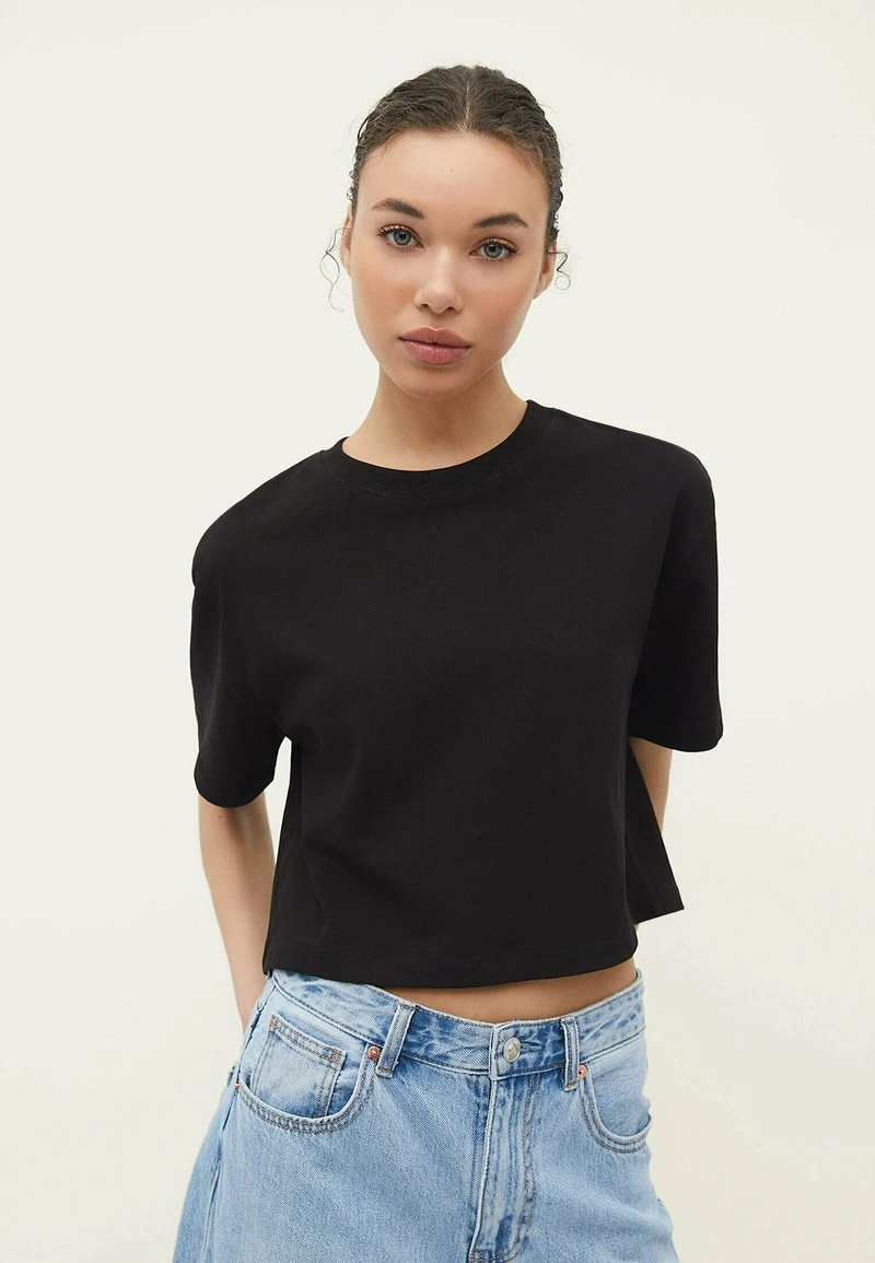 Stradivarius CROPPED - T-Shirt Basic - Black 1 Stradivarius CROPPED - T-Shirt Basic - Black