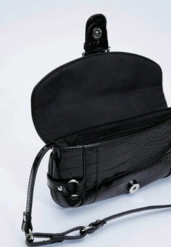 Stradivarius MIT SCHNALLE 03623301 - Handtasche - Black 10 Stradivarius MIT SCHNALLE 03623301 - Handtasche - Black -Stradivarius Deutschland Verkaufs-Shop fa1d89c150ee40b4a9c4a1c1c5582076