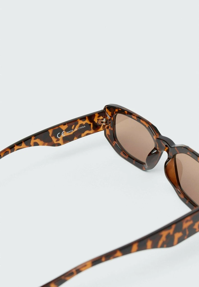 Stradivarius Sonnenbrille - Brown 4 Stradivarius Sonnenbrille - Brown – Bild 4