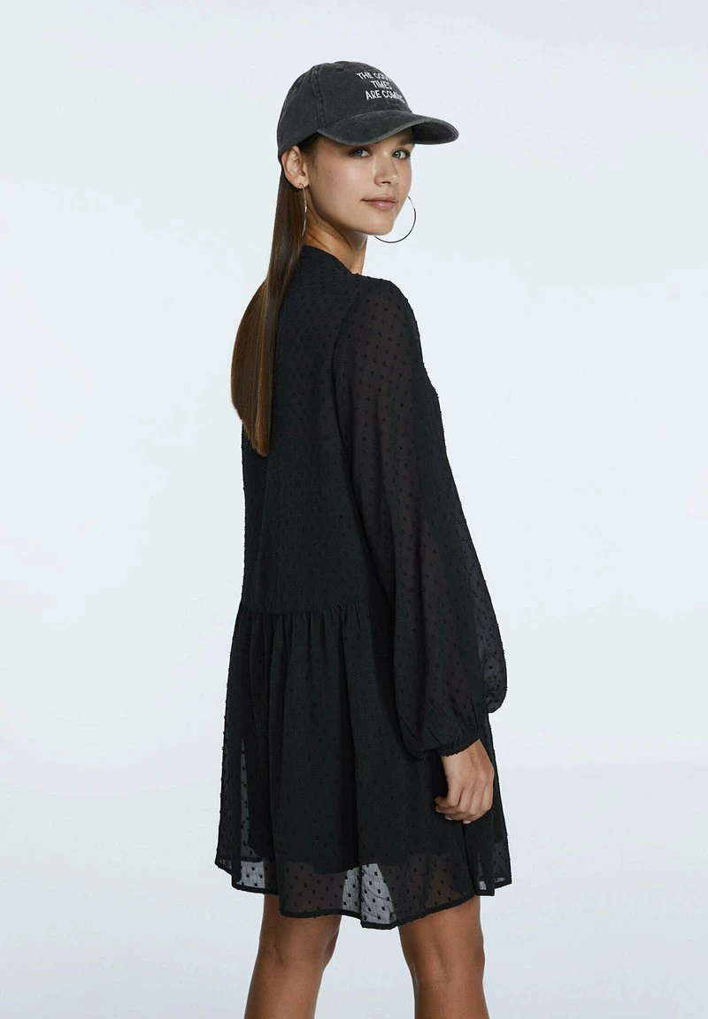 Stradivarius MIT MAOKRAGEN - Blusenkleid - Black 3 Stradivarius MIT MAOKRAGEN - Blusenkleid - Black – Bild 3