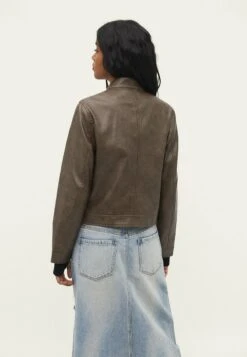 Stradivarius FADED - Kunstlederjacke - Camel 8 Stradivarius FADED - Kunstlederjacke - Camel -Stradivarius Deutschland Verkaufs-Shop fe40fb26f8d446b0a4db365d18192843