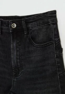 Stradivarius PUSH-UP - Jeans Skinny Fit - Black Denim 11 Stradivarius PUSH-UP - Jeans Skinny Fit - Black Denim -Stradivarius Deutschland Verkaufs-Shop ff2599fc5ba8433bbd5fe0ab04ebb7f0